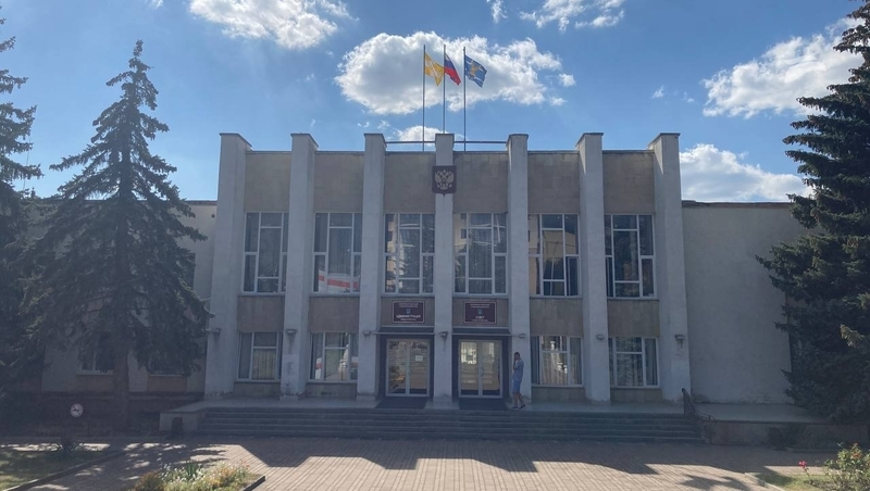 Стелу на въезде в Лермонтов демонтировали из-за прогнившего основания