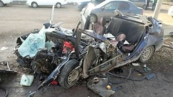 В Лермонтове водитель легковушки погиб после столкновения с мусоровозом