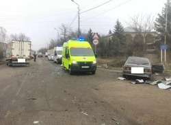  В Пятигорске водитель легковушки врезался в грузовик из-за сердечного приступа