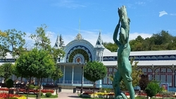 Более 150 тыс. человек в месяц  посещают парк Цветник в Пятигорске