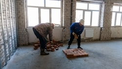 Крыши пяти многоквартирных домов обновили на Ставрополье