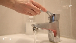 Мобильная лаборатория крайводоканала мониторит мутность воды на КМВ