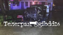 В Пятигорске водитель врезался в подземный пешеходный переход 